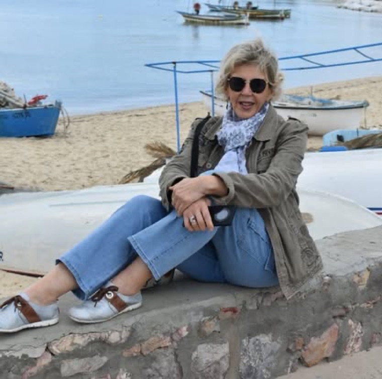 Nicole Fabre by the sea